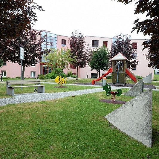 Appartement 2.5 pièces dans un quartier convivial - Photo 1