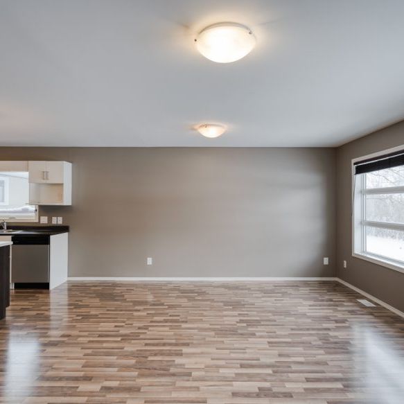 222 Maple Avenue, Mitchell, MB - Photo 1