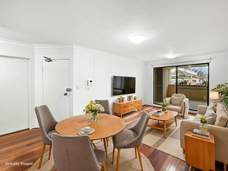 Conveniently Located and Spacious 1 Bedroom Apartment! - Photo 4