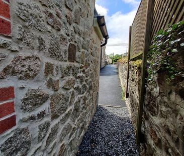 2 bedroom semi-detached house to rent - Photo 4