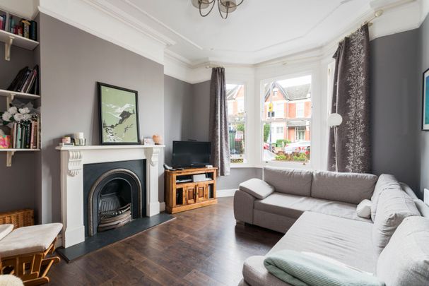 Elliscombe Road, Charlton, SE7 - Photo 1