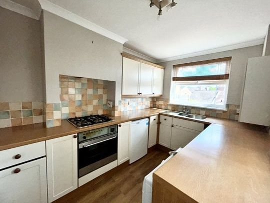 St. Peters Street, Tunbridge Wells - Photo 1