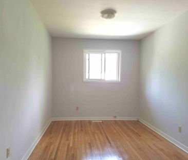 For Lease - 1316 Redbank Crescent, Oakville, Ontario - Photo 6