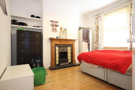 3 bedroom detached house to rent - Photo 3