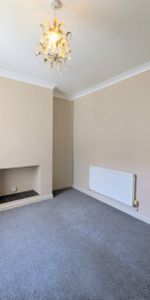 2 bedroom terraced house to rent - Photo 4