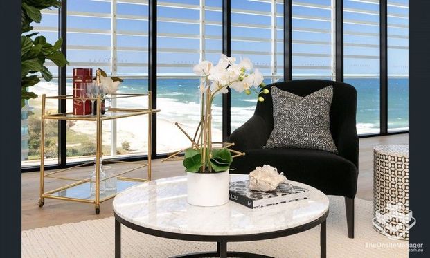 Prestige Beachfront Penthouse $4,500/week - Photo 1