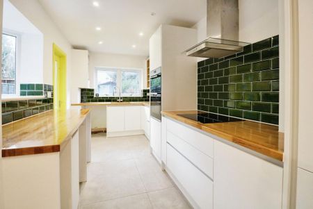 3 bedroom terraced house to rent - Photo 2