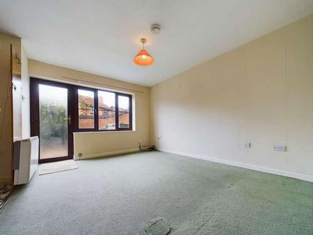 Chisel Close, Hereford, HR4 - Photo 3