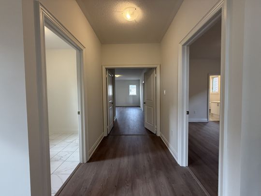 For Lease - 95 Boccella Crescent, Richmond Hill, Ontario - Photo 1