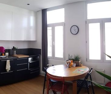 Appartement te huur in Antwerpen voor € 620 met 1 slaapkamer - Photo 3