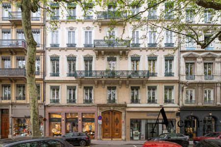 FOCH - 202 m2 - 4 chambres - MEUBLE - GARAGE - CAVE , Lyon - Photo 4