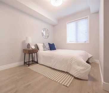 For Lease - 4975 Southampton Drive Unit# 211, Mississauga, Ontario - Photo 2