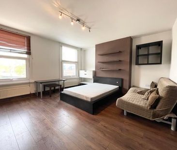 Studio Apartment To Let - Photo 3