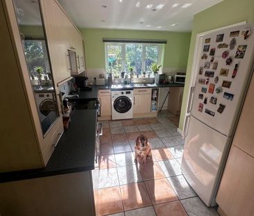 Room in a Shared House, Priory Road, BS4 - Photo 4