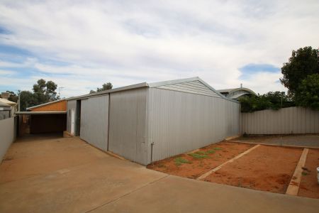 192 Cobalt Street, 2880, Broken Hill Nsw - Photo 5