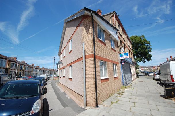 Martins Lane, Wallasey, 2 bedroom, Flat - Photo 1