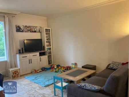 Appartement à louer 4 pièces 107.76m² - Photo 2