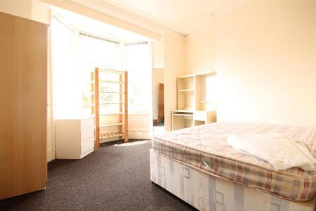 4 bedroom maisonette to rent - Photo 3