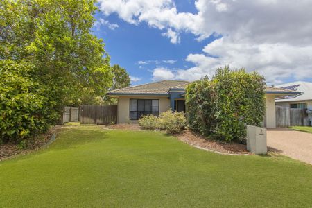 2 Springbrook Parade, Idalia - Photo 4