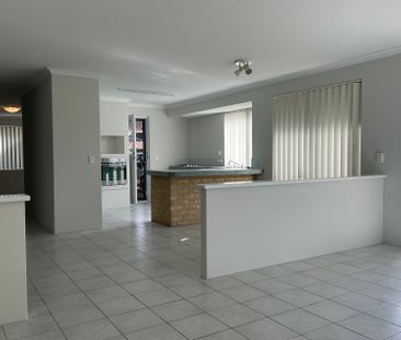Spacious Family Home in Marangaroo - Photo 1