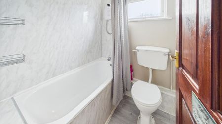 2 bedroom terraced house to rent - Photo 5