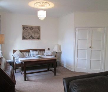 3 bedroom maisonette to rent - Photo 2