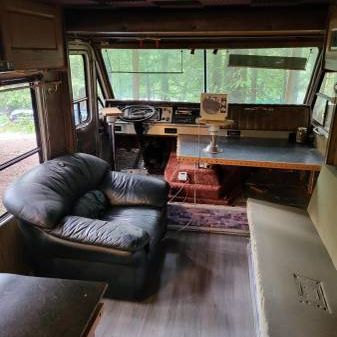 RV for rent in Roberts Creek available Nov 1 - Photo 4