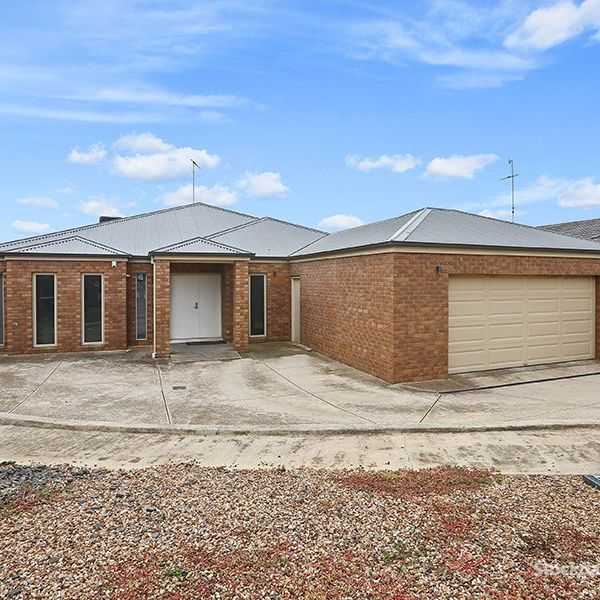 9-bedroom shared house, Ficinia Mews - Photo 1