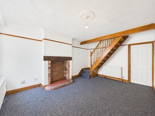 2 BED Terraced House To rent - Photo 1