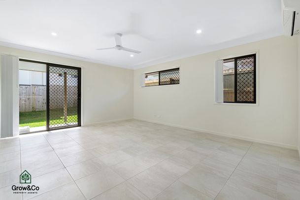 3BED HOME WITH FULLY FENCED BACKYARD - Photo 1