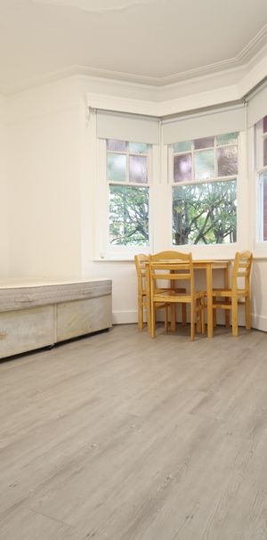 Studio Flat, Ferme Park Road, N8 - Photo 1