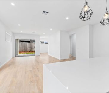 Like New & Ready to call HOME! - Photo 1