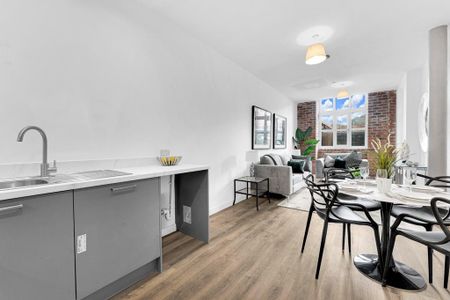 2 bedroom flat to rent - Photo 2