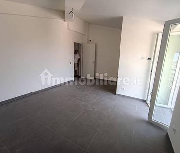 Trilocale largo Cesare Colizza, Centro, Marino - Photo 1
