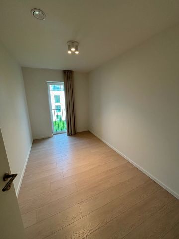 Rustig en Energiezuinig Wonen: Nieuwbouwappartement met 2 Slaapkamers en Bureau - Photo 2