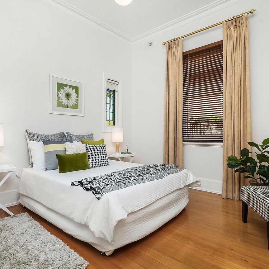 7 The Crescent, Ascot Vale - Photo 1