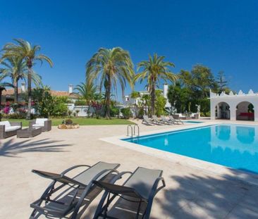 Luxury Villa for rent in Marbella Del Este, Spain - Photo 5