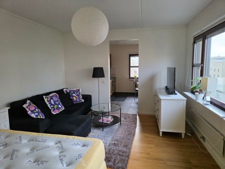 Sorögatan, Kista - Photo 3