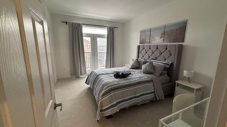 For Lease - 19 Pogie Drive, Welland, Ontario - Photo 5