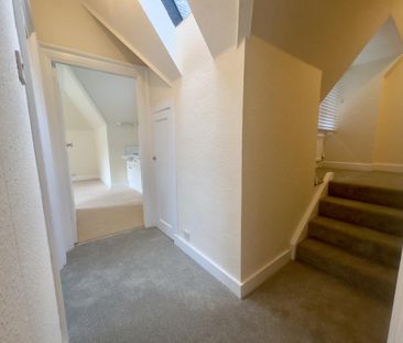 3 bedroom character property to rent - Photo 6