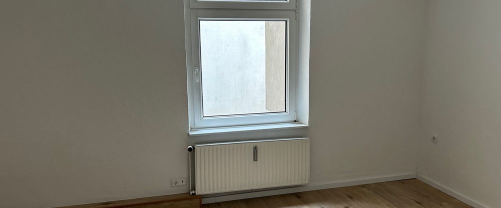 Großzügige sanierte 2,5 Zimmer Wohnung ab sofort frei. - Photo 1