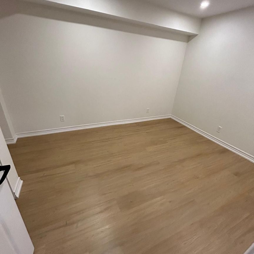 For Lease - 29 Ringway Road, Brampton, Ontario - Photo 1