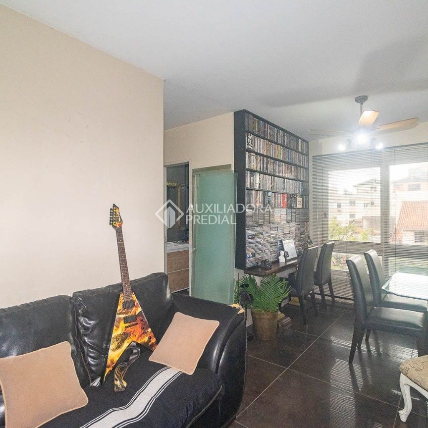 Apartamento com 2 quartos e 66m² para alugar em Rio Branco, Porto Alegre. - Photo 1