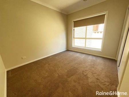 GREAT CENTRAL LOCATION - Photo 4