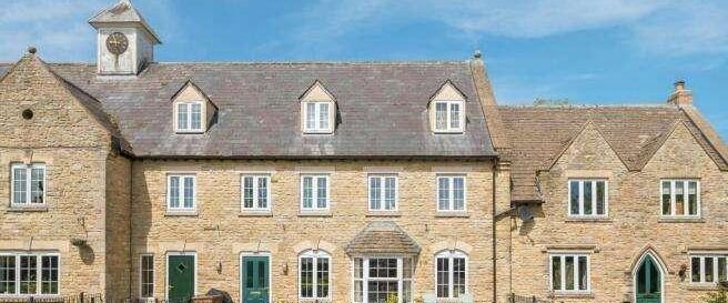 Heathfield, Bletchingdon, OX5 - Photo 1