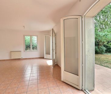 Location maison 5 pièces, 159.00m², Marseille 12 - Photo 2