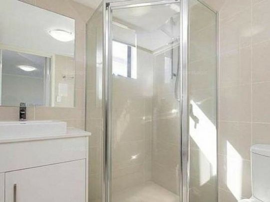 2/49 Rosemount Terrace, Windsor QLD 4030 - Apartment For Rent | Domain - Photo 1