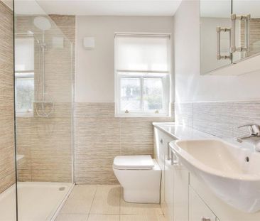 3 bedroom semi-detached house to rent - Photo 6