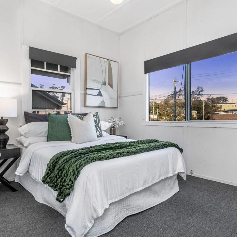 Inner-city living in this bright, modernised home - Photo 1