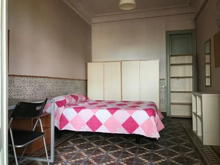 Carrer de Mallorca, Barcelona, Catalonia 08037 - Photo 4